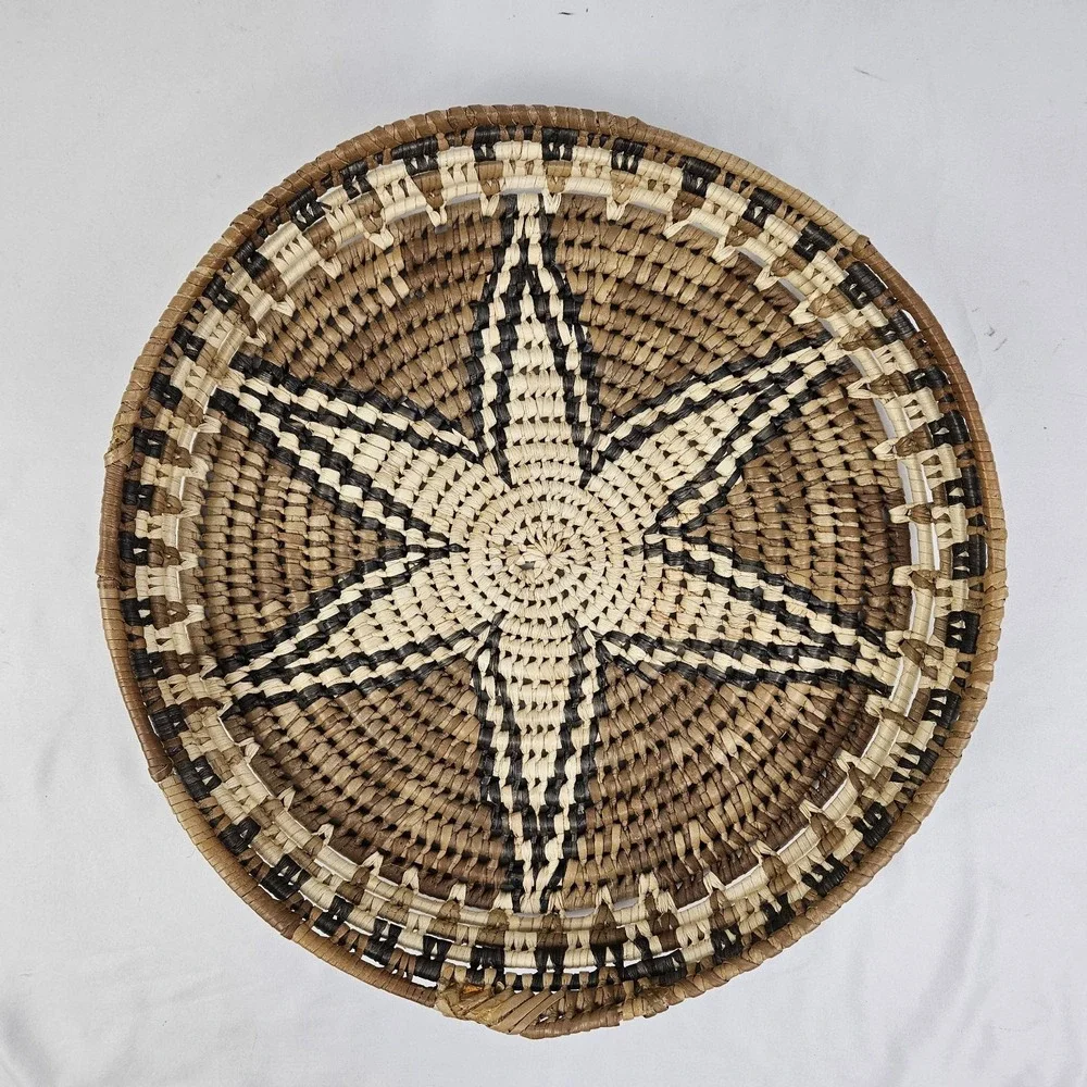 N/A vintage basket